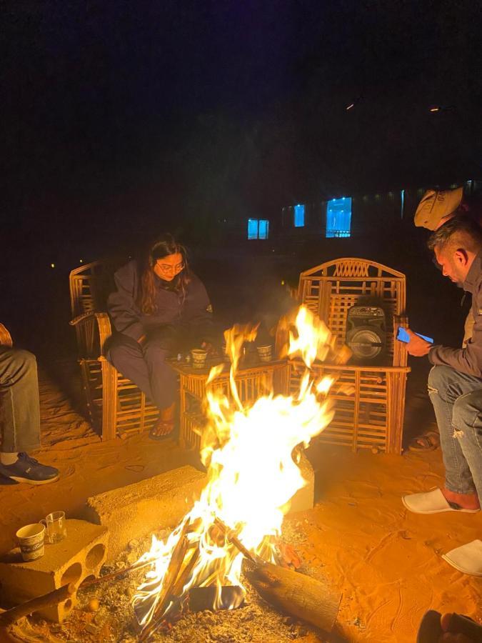Wadi Rum Noor Camp מראה חיצוני תמונה