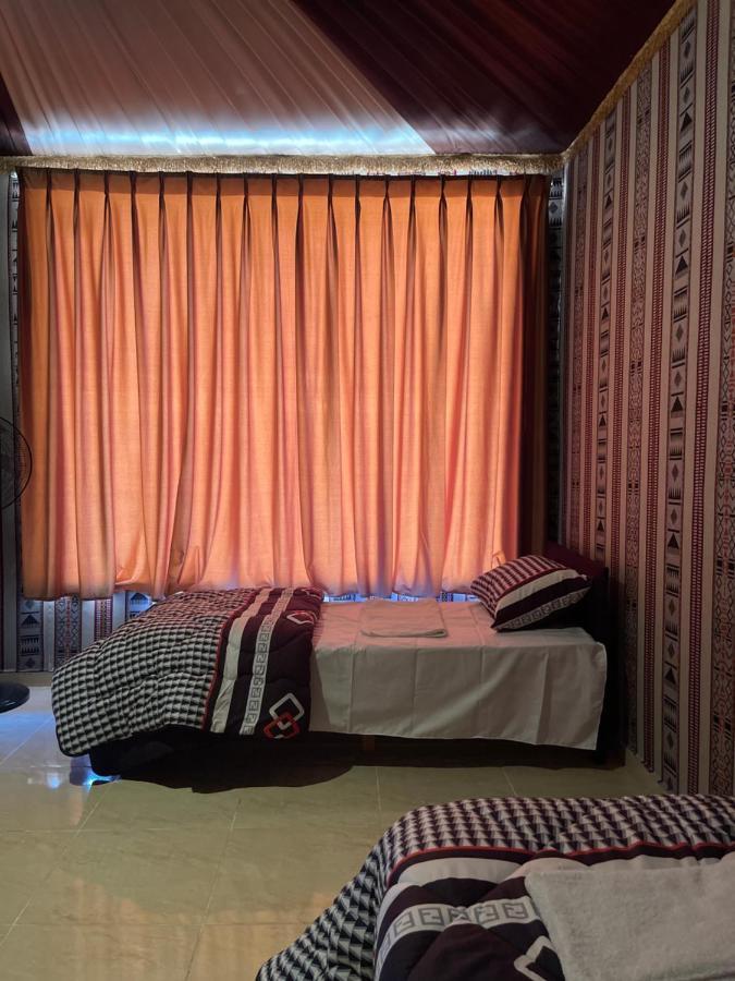 Wadi Rum Noor Camp מראה חיצוני תמונה