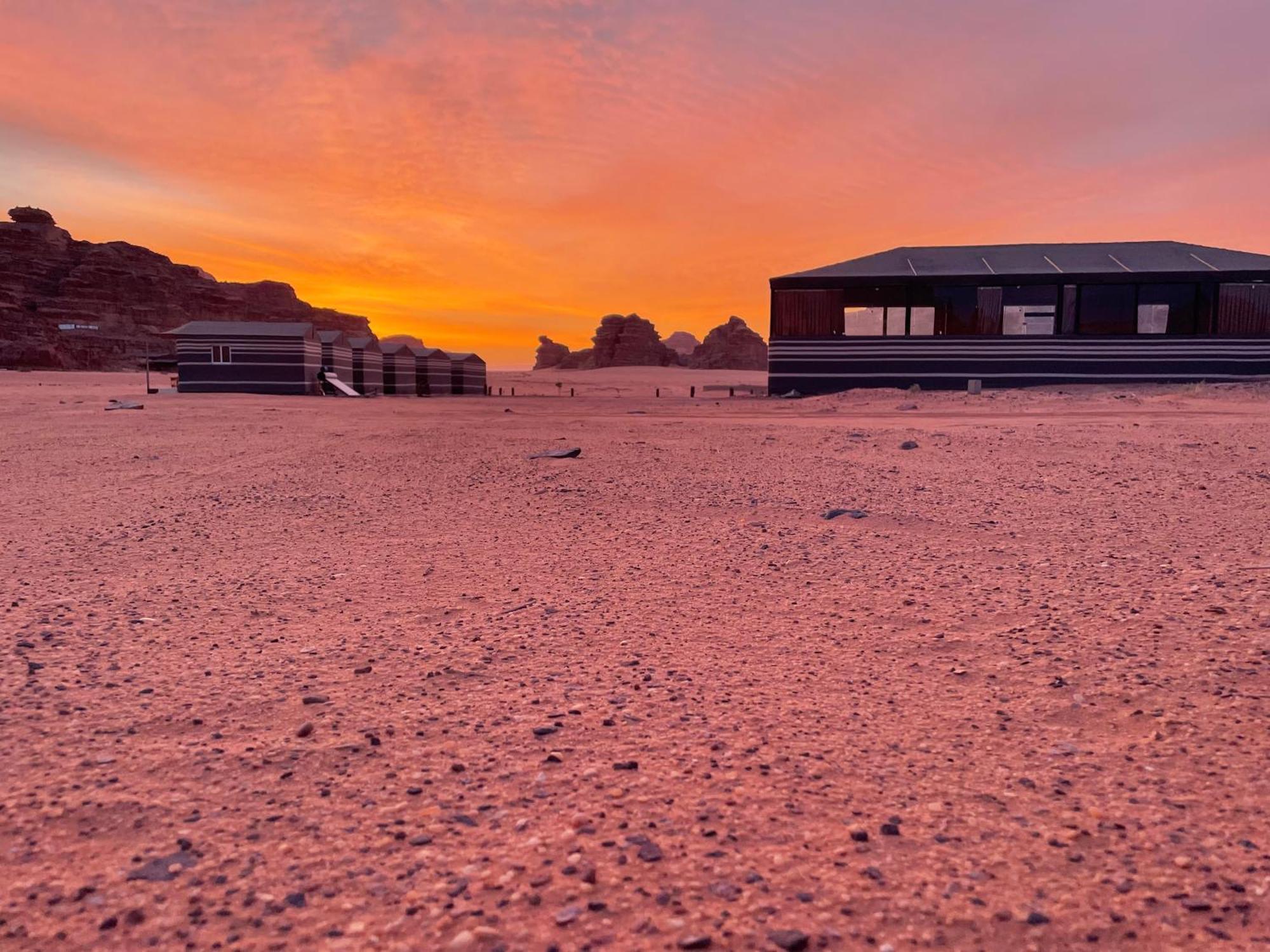 Wadi Rum Noor Camp מראה חיצוני תמונה